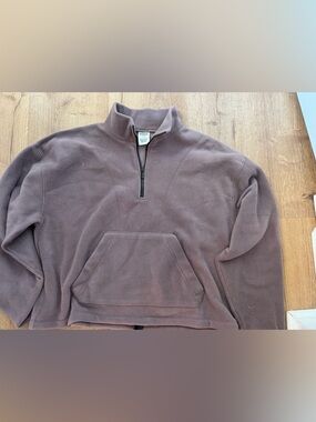 Vs pink cropped pull over